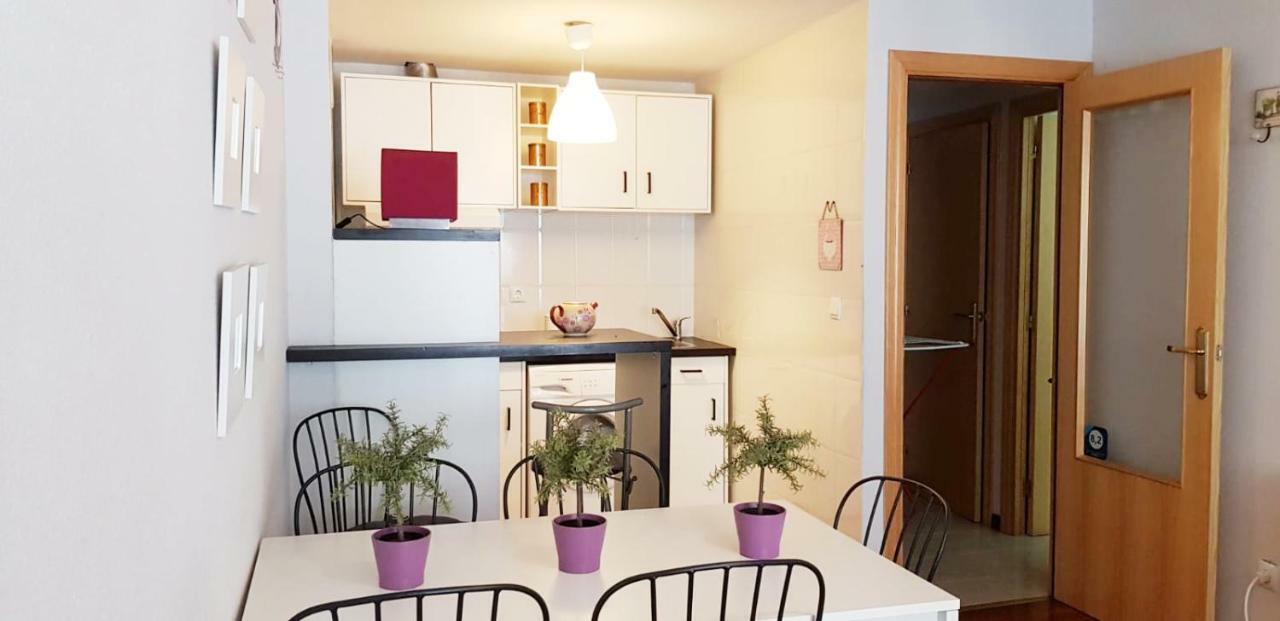 Vivienda Turistica Pirineos XXI Apartment Canfranc Exterior photo